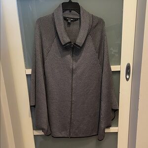 Charlie Paige Black and White Patterned Cape Sweater, One Size, EUC